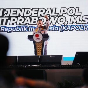 Kapolri Terima Penghargaan dari Organisasi Buruh Dunia atas Dedikasi Lindungi Hak Buruh