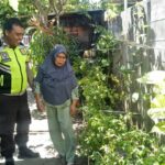 Bhabinkamtibmas Desa Meraran Dorong Warga Manfaatkan Lahan untuk Ketahanan Pangan