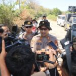 Polres Loteng Amankan Pengosongan Lahan Hari Pertama di Pantai Aan.