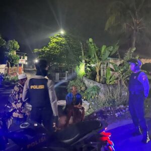 Warga Kuripan Kini Lebih Aman, Polres Lombok Barat Rutin Gelar Patroli Malam