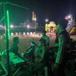 Patroli Dialogis Sat Samapta Polres Lombok Utara Imbau Pedagang di Kecamatan Pemenang
