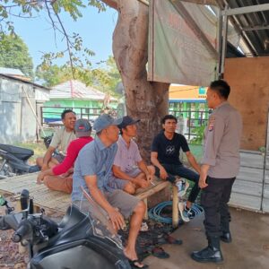 Sat Binmas Polres Lombok Utara Berikan Penyuluhan Kamtibmas kepada Komunitas Ojek