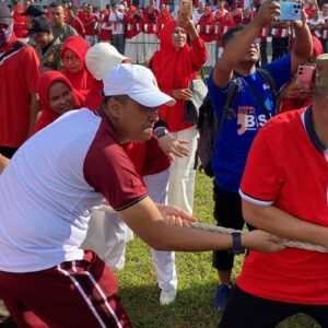 Semarak HUT ke-80 RI di Kota Bima, Kapolres Bima Kota Ikuti Olahraga Bersama Stakeholder