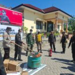 Polsek Poto Tano Kawal Pemusnahan Arsip Operasional Balai Karantina NTB