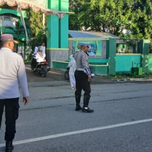 Lantas Polsek Rasanae Barat Polres Bima Kota Gelar Rawan Pagi, Lancarkan Arus Lalu Lintas dan Beri Rasa Aman