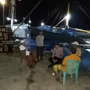 Polsek Kawasan Pelabuhan Laut Bima Gelar Patroli Rutin Jaga Kamtibmas di Area Pelabuhan