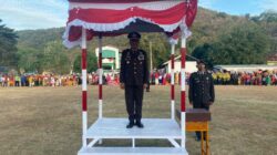 Upacara Penurunan Bendera Merah Putih Tingkat Kecamatan Hu’u Berlangsung Khidmat