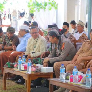 Kapolres Lombok Utara Hadiri HUT Desa Kayangan ke-59, Dorong Sinergi Membangun Desa Yang Tangguh