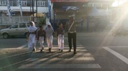 Sat Lantas Polres Bima Kota Laksanakan Rawan Pagi, Bantu Anak Sekolah dan Pejalan Kaki Menyeberang Jalan