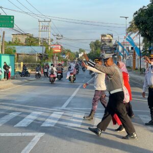 Sat Lantas Polres Bima Kota Laksanakan Rawan Pagi, Hadirkan Rasa Aman Bagi Pengguna Jalan