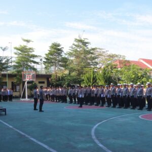 Kapolres Lombok Utara Pimpin Apel, Tegaskan Tugas Pokok Polri sebagai Pelindung dan Pelayan Masyarakat