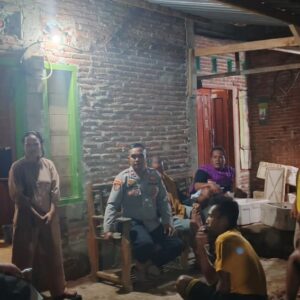 Patroli Blue Light Polsek Langgudu Gelar Cipta Kondisi di Titik Rawan Kamtibmas