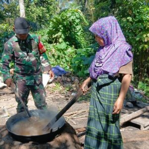 Petani Gula Aren Bersyukur Atas Jalan TMMD, Waktu Tempuh Kini Lebih Singkat
