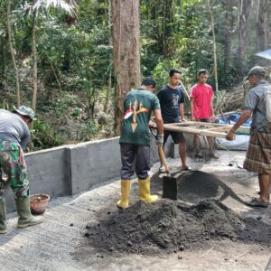 TNI dan Warga Bersatu Wujudkan Jalan Penghubung Antardusun