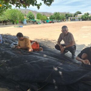 Sat Binmas Polres Bima Kota Laksanakan “Cooling System” dan Himbauan Kamtibmas kepada Nelayan di Kelurahan Dara