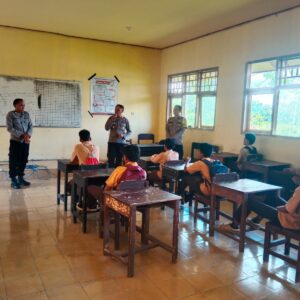 Polsek Praya Barat Daya Gelar Sosialisasi Penerimaan Siswa Baru SMA Kemala Taruna Bhayangkara