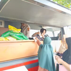 Polres Bima Kota Gelar Bazar Beras Murah, Dukung Ketahanan Pangan Lokal