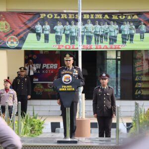 Kapolres Bima Kota Pimpin Upacara Peringatan Hari Pahlawan Tahun 2025 di Mako Polres Bima Kota