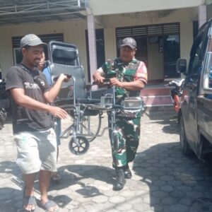 Babinsa dan Dinsos Lobar Bersinergi Bantu Warga Disabilitas di Gunungsari