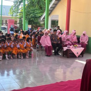 Peringati Hari Guru Nasional, Wakapolres Sumbawa Apresiasi Guru Sebagai Pembentuk Karakter Bangsa