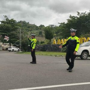 Cegah Kemacetan dan Kecelakaan Satlantas Polres Bima Intensifikan Patroli Rawan Sore di Titik Rawan