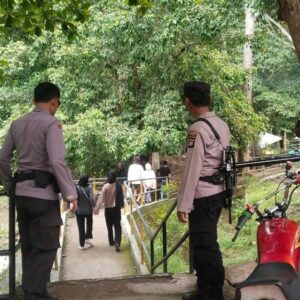 Hadir Mengayomi, Polsek Madapangga Gelar Patroli PAM Wisata di dua Tempat Lokasi Wisata