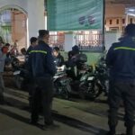 BHABINKAMTIBMAS DESA AIR SUNING DAMPINGI SOSIALISASI PENCEGAHAN RABIES, WARGA DIIMBAU WASPADA ANJING LIAR