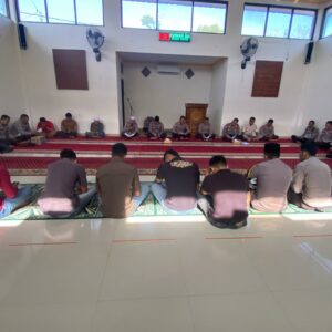 Polres Bima Kota Gelar Binrohtal Rutin untuk Tingkatkan Kebersamaan dan Profesionalisme