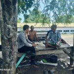 Bhabinkamtibmas Polsek Hu’u Sambangi Warga Nelayan Berprestasi, Perkuat Sinergi Ciptakan Kamtibmas Kondusif