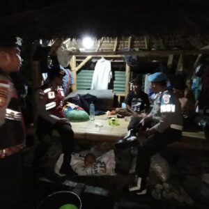 Polsek Sekotong Gencarkan Patroli Malam, Warga Diminta Waspada 3C