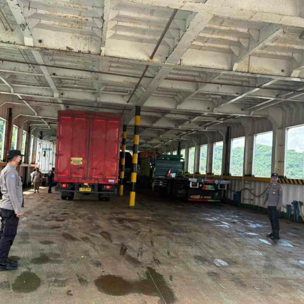 Pelabuhan Lembar Siaga Nataru: Keamanan Penyeberangan Lombok-Bali Diperketat