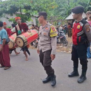 Nyongkolan Sasak Lombok Barat Aman Berkat Pengawalan Polisi
