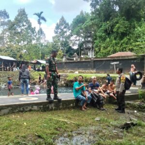Sinergi TNI-Polri Jaga Wisata Lokal Desa Suranadi