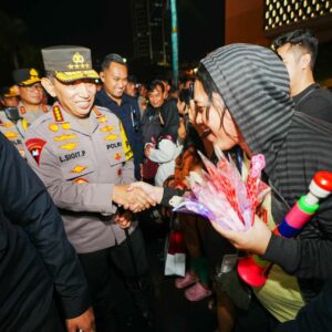 Kapolri Turun Langsung ke HI, Cek Pengamanan Tahun Baru hingga Sapa Masyarakat