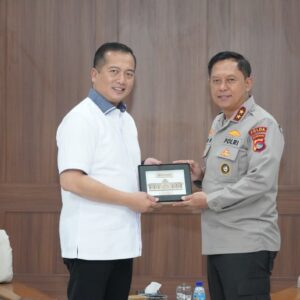 Kapolda NTB Audiensi dengan Gubernur NTB, Perkuat Sinergi Jaga Stabilitas Daerah