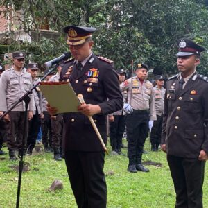 Kapolres Bima Kota Pimpin Upacara Pemakaman Kedinasan Almarhum AKP Rus’an