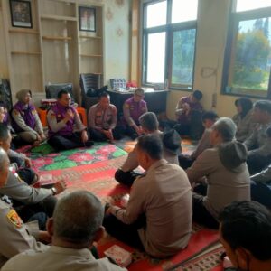 Rumah Terendam, Tugas Tetap Jalan: Trauma Healing Mabes Polri Hadir untuk Personel Polres Aceh Tamiang