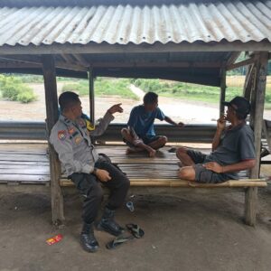 Polsek Rasanae Timur Gelar Jumat Curhat di Kelurahan Kodo, Serap Aspirasi Warga