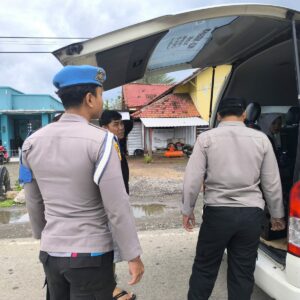 Polsek KPL Tano Gelar KRYD di Pelabuhan Poto Tano, Antisipasi Gangguan Kamtibmas