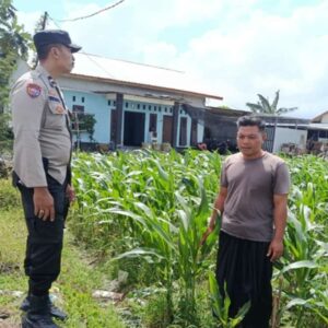 Bhabinkamtibmas Labuapi Ajak Warga Sulap Lahan Tidur